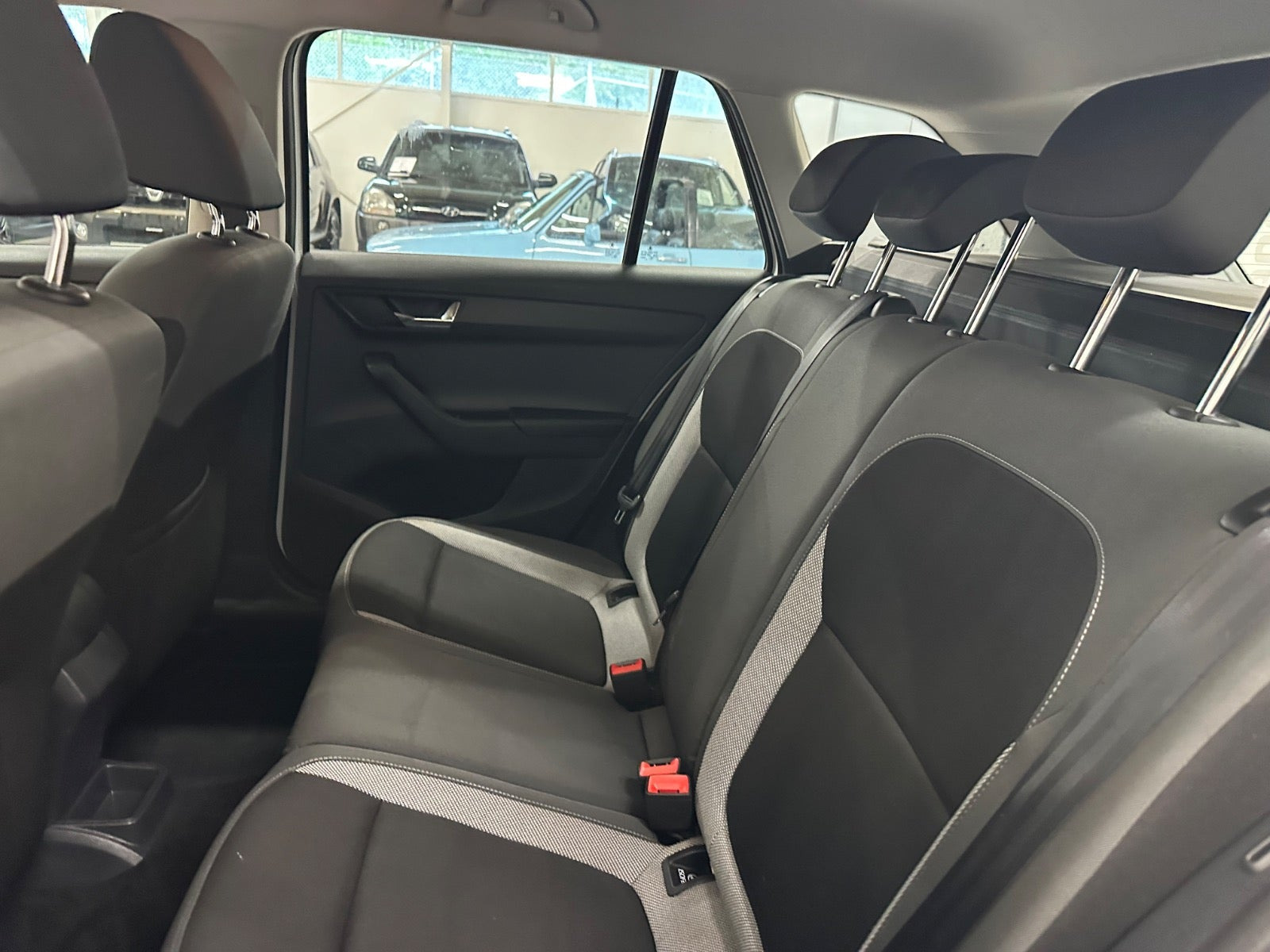 Hvid Skoda Fabia fra 2017