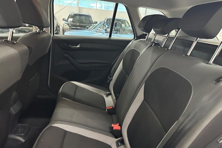 Hvid Skoda Fabia fra 2017
