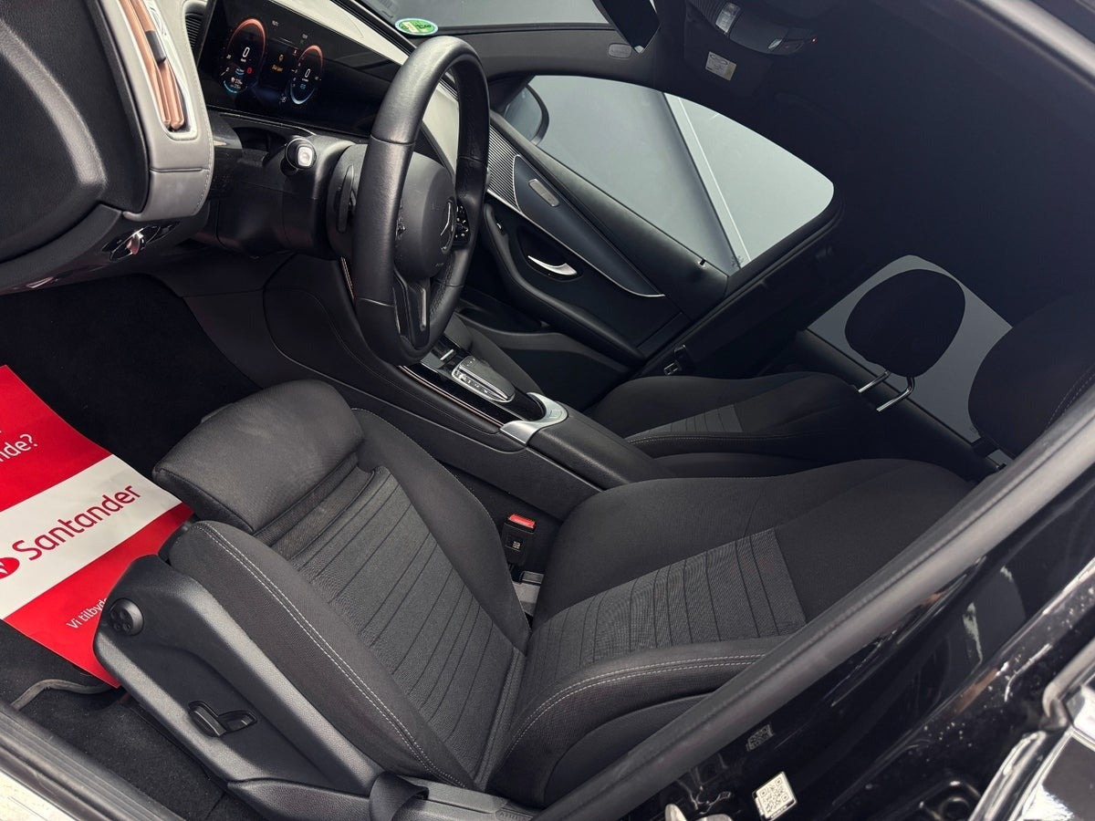 Sort Mercedes EQC400 fra 2023