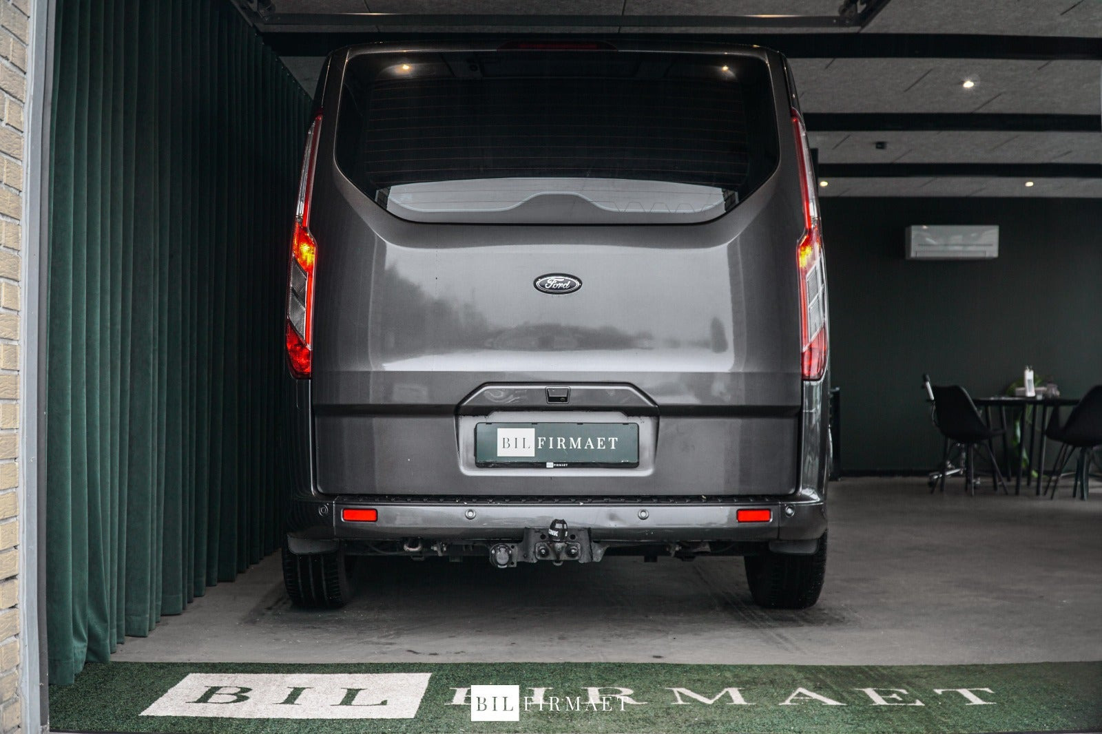 Grå Ford Transit Custom 310 L1 fra 2020