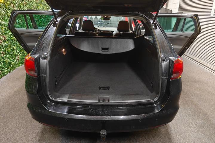 undefined Opel Astra fra 2019