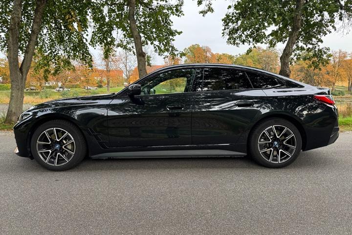 Sort BMW i4 fra 2022