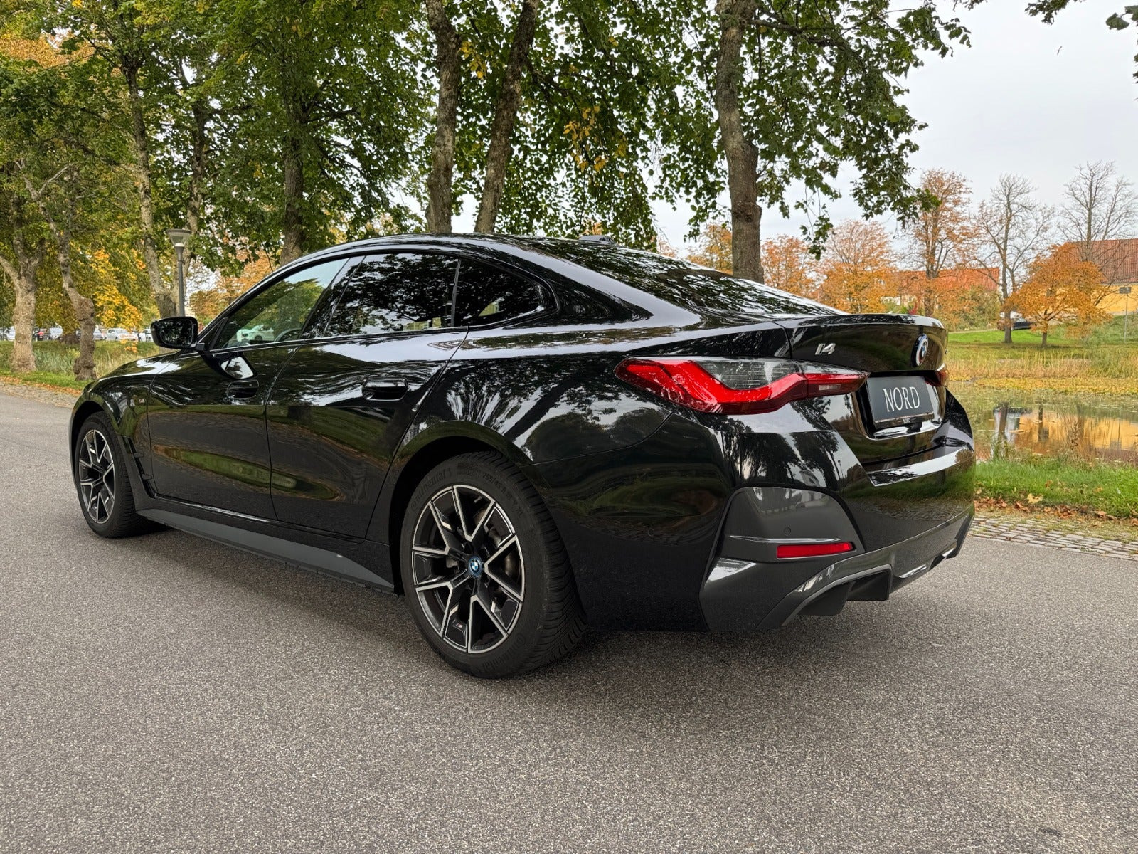 Sort BMW i4 fra 2022