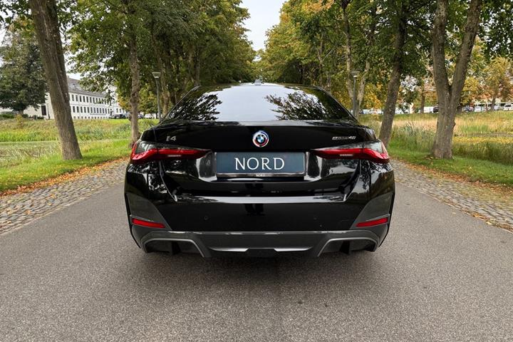 Sort BMW i4 fra 2022