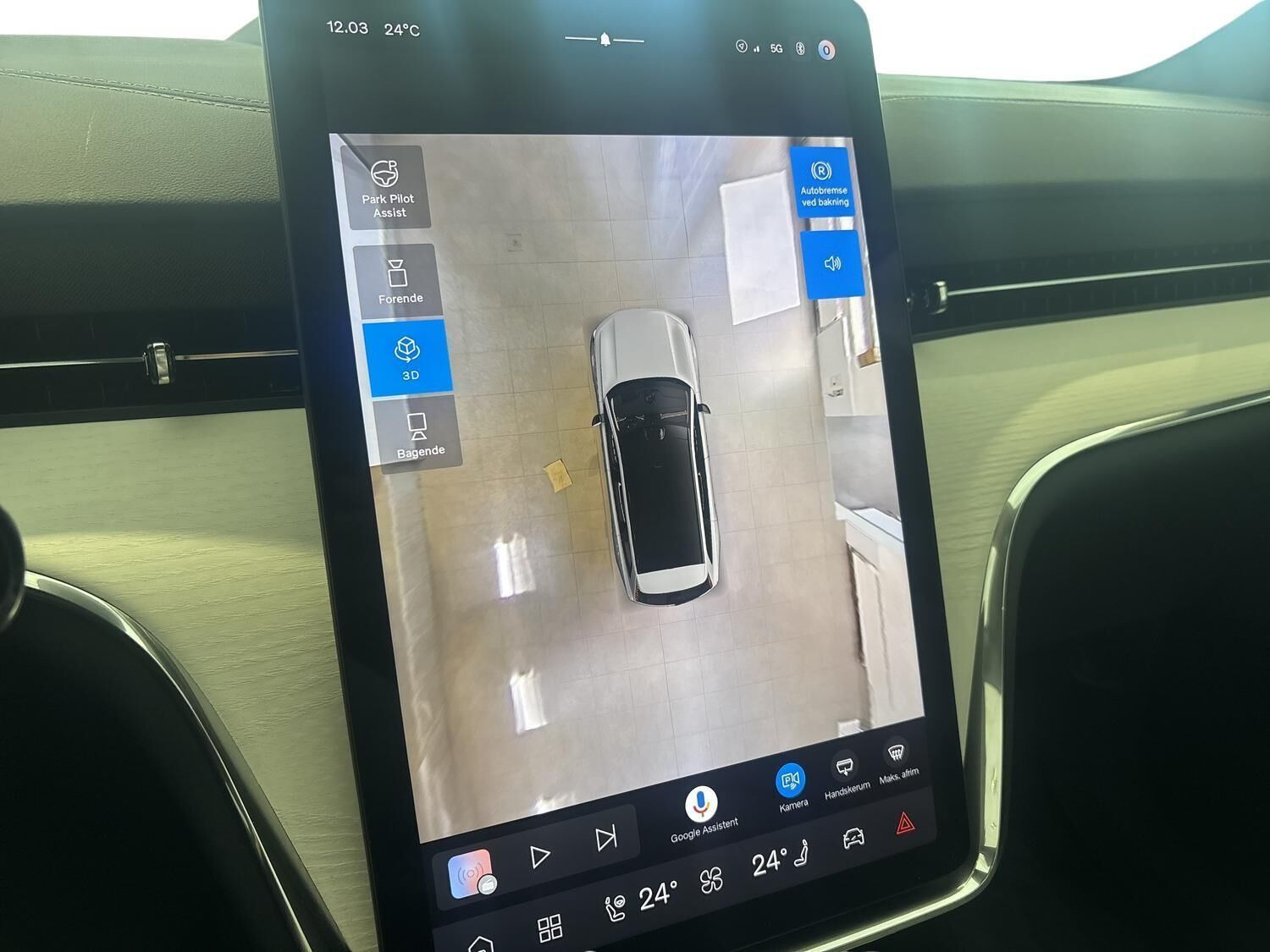 Grå Volvo EX90 fra 2025