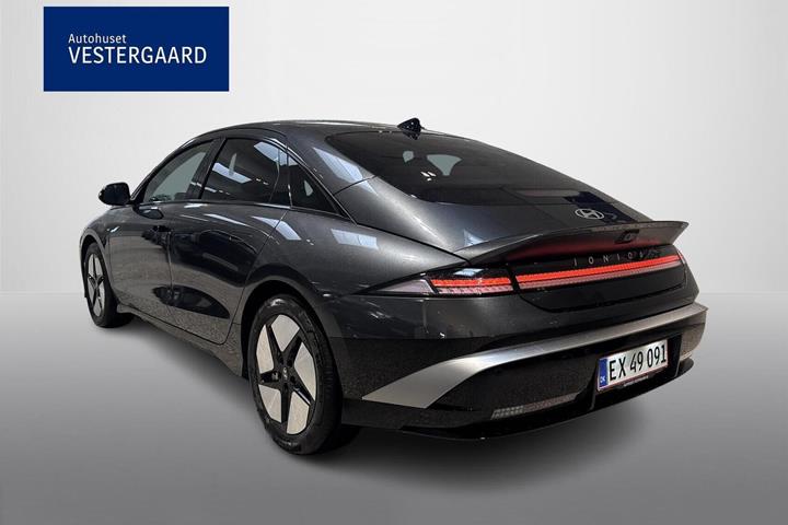 Grå Hyundai Ioniq 6 fra 2026