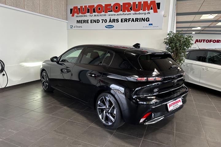 Sort Peugeot 308 fra 2024