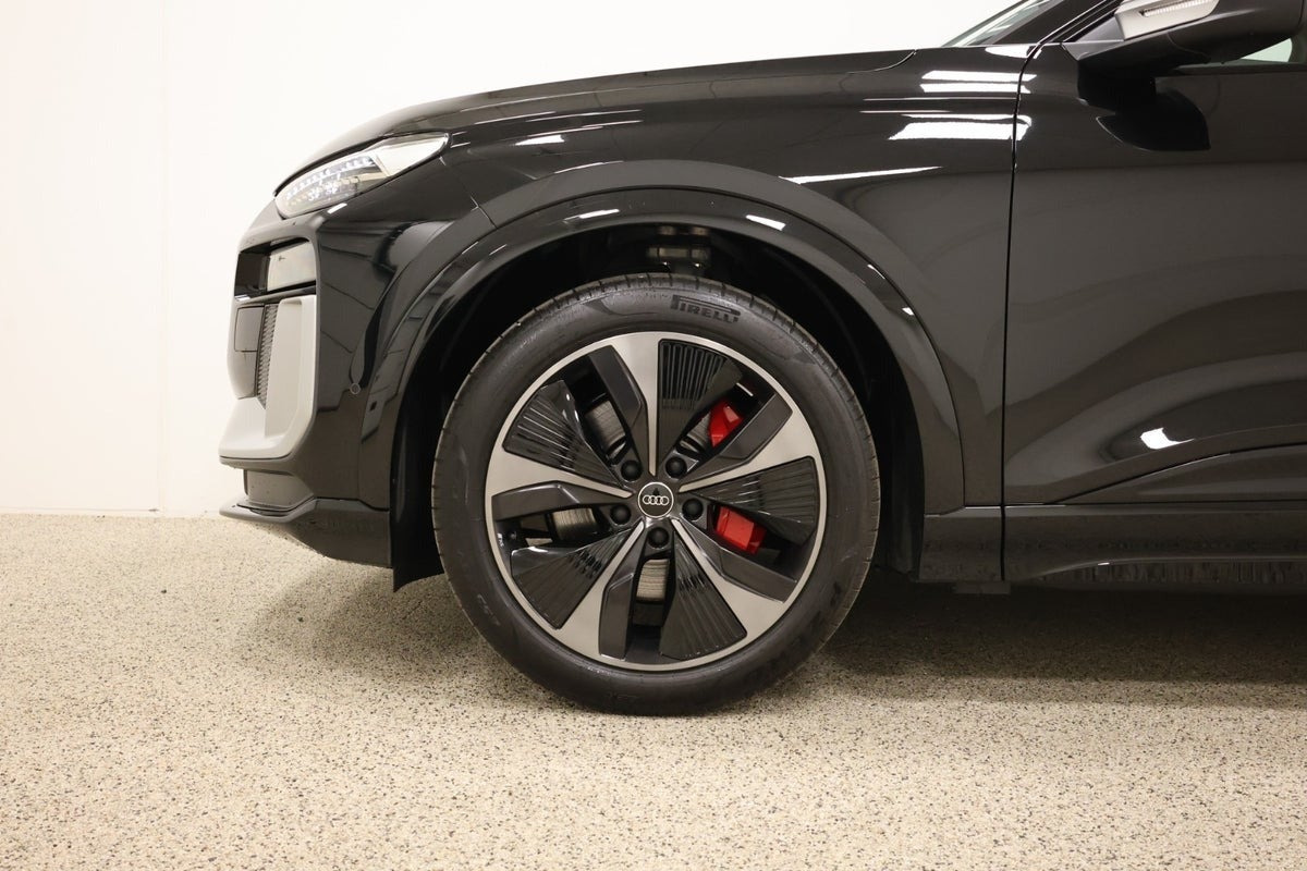 Sort Audi SQ6 e-tron fra 2026