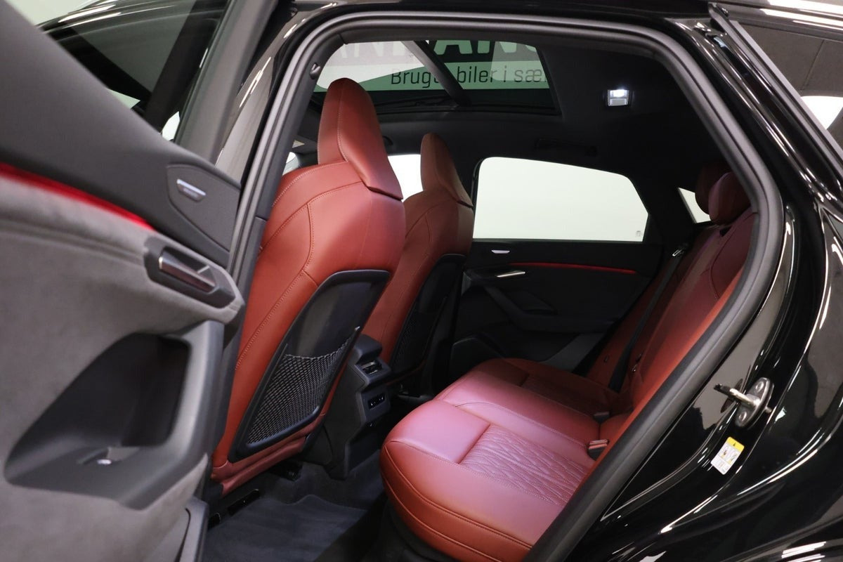 Sort Audi SQ6 e-tron fra 2026