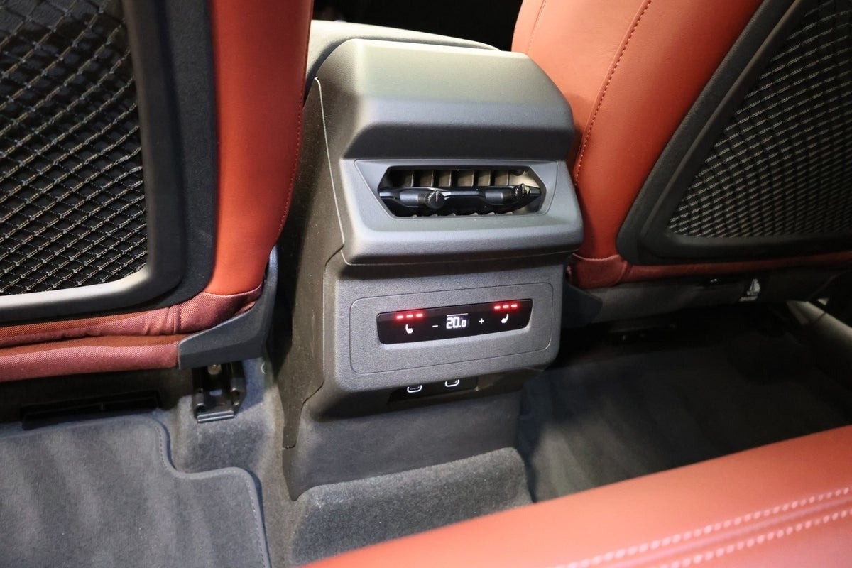 Sort Audi SQ6 e-tron fra 2026