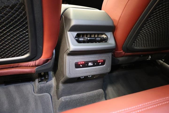 Sort Audi SQ6 e-tron fra 2026