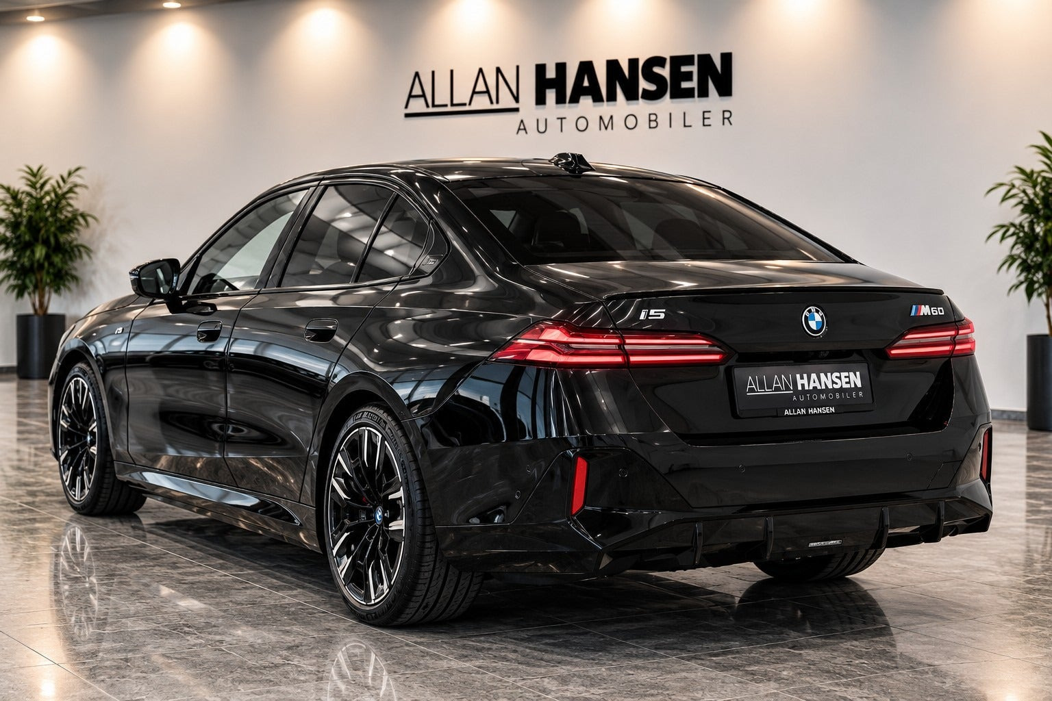 Sort BMW i5 fra 2024