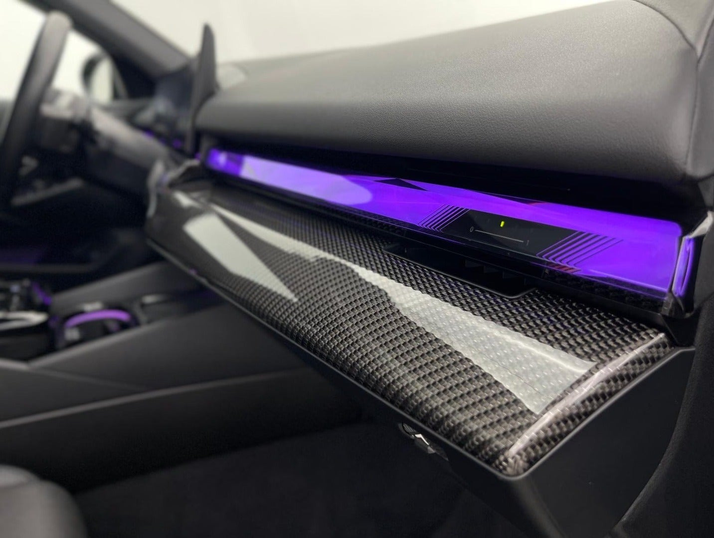 Sort BMW i5 fra 2024