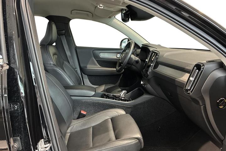 Sort Volvo XC40 fra 2021