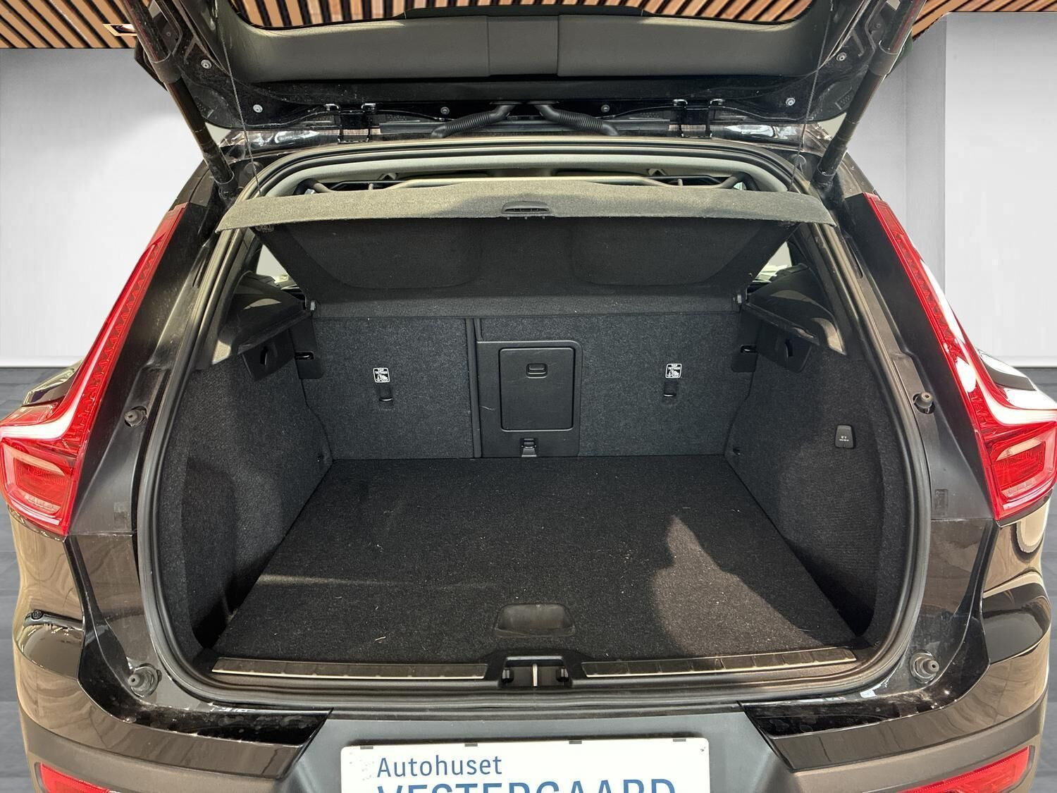 Sort Volvo XC40 fra 2021