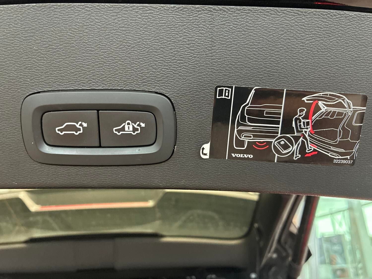Sort Volvo XC40 fra 2021