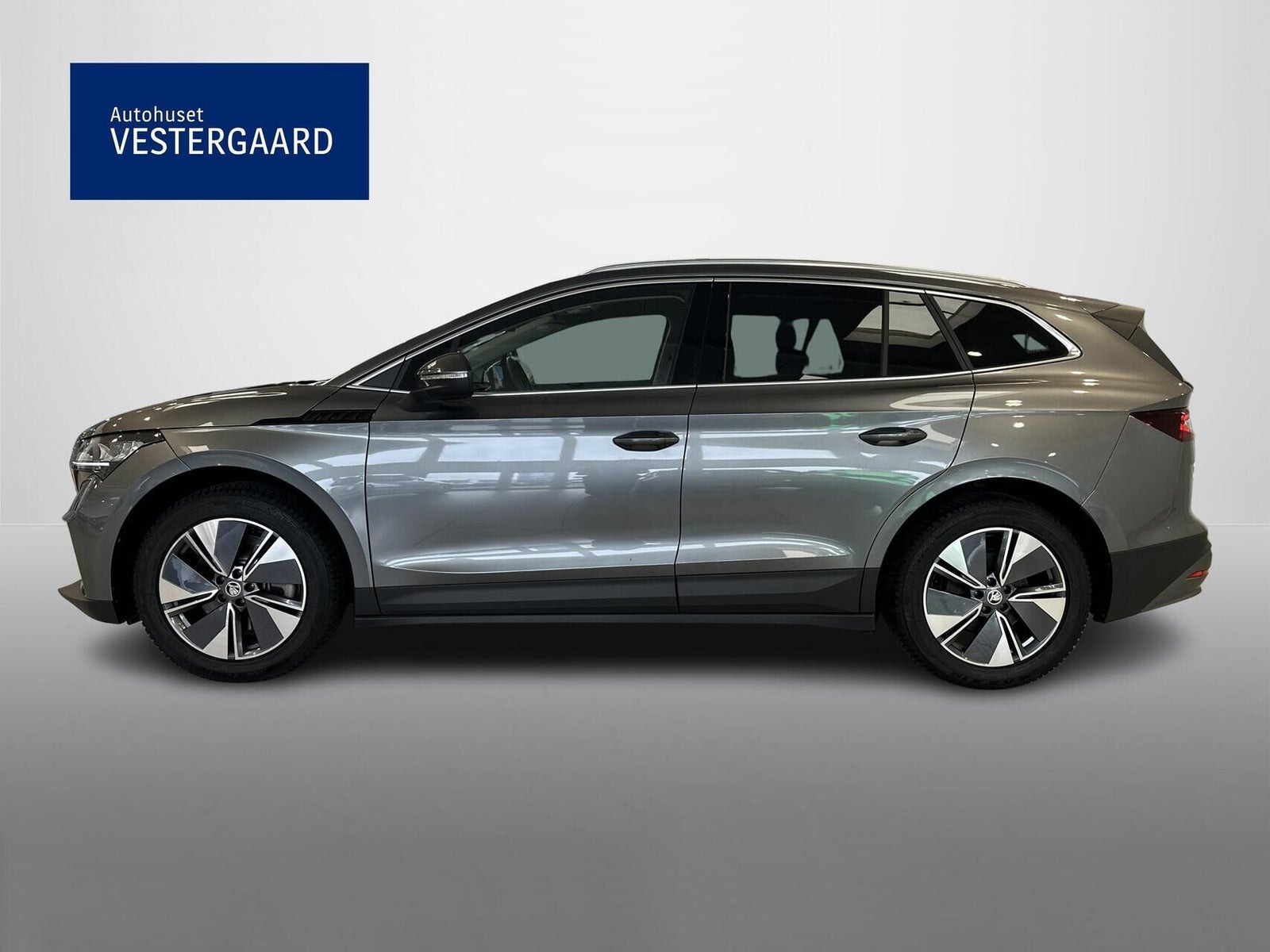 Grå Skoda Enyaq fra 2025