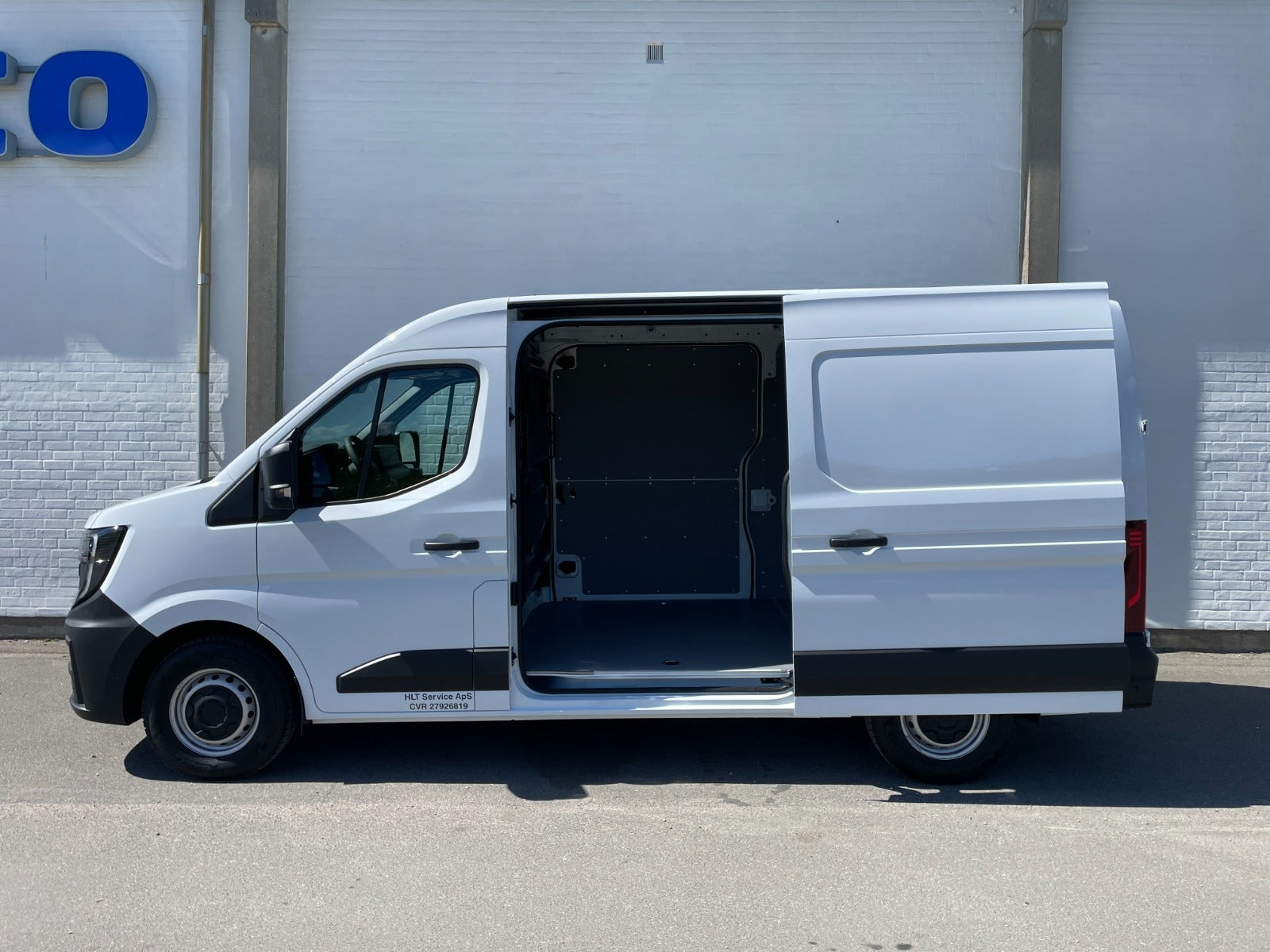 Hvid Renault Master V T35 fra 2026