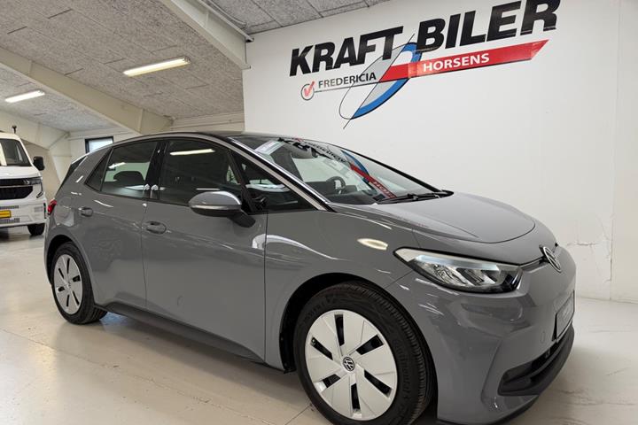 Grå VW ID.3 fra 2024 set udefra
