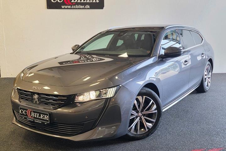 Grå Peugeot 508 fra 2021