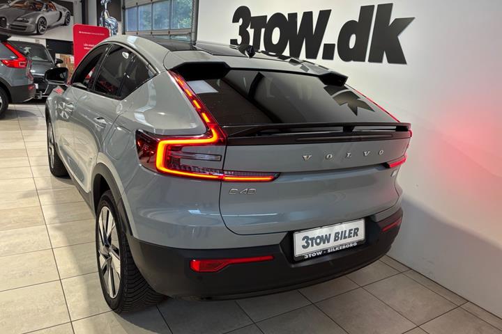 Grå Volvo C40 fra 2024