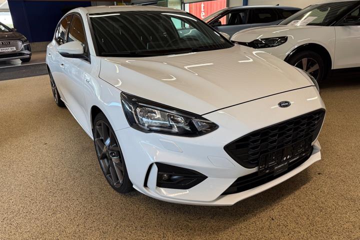 Hvid Ford Focus fra 2019