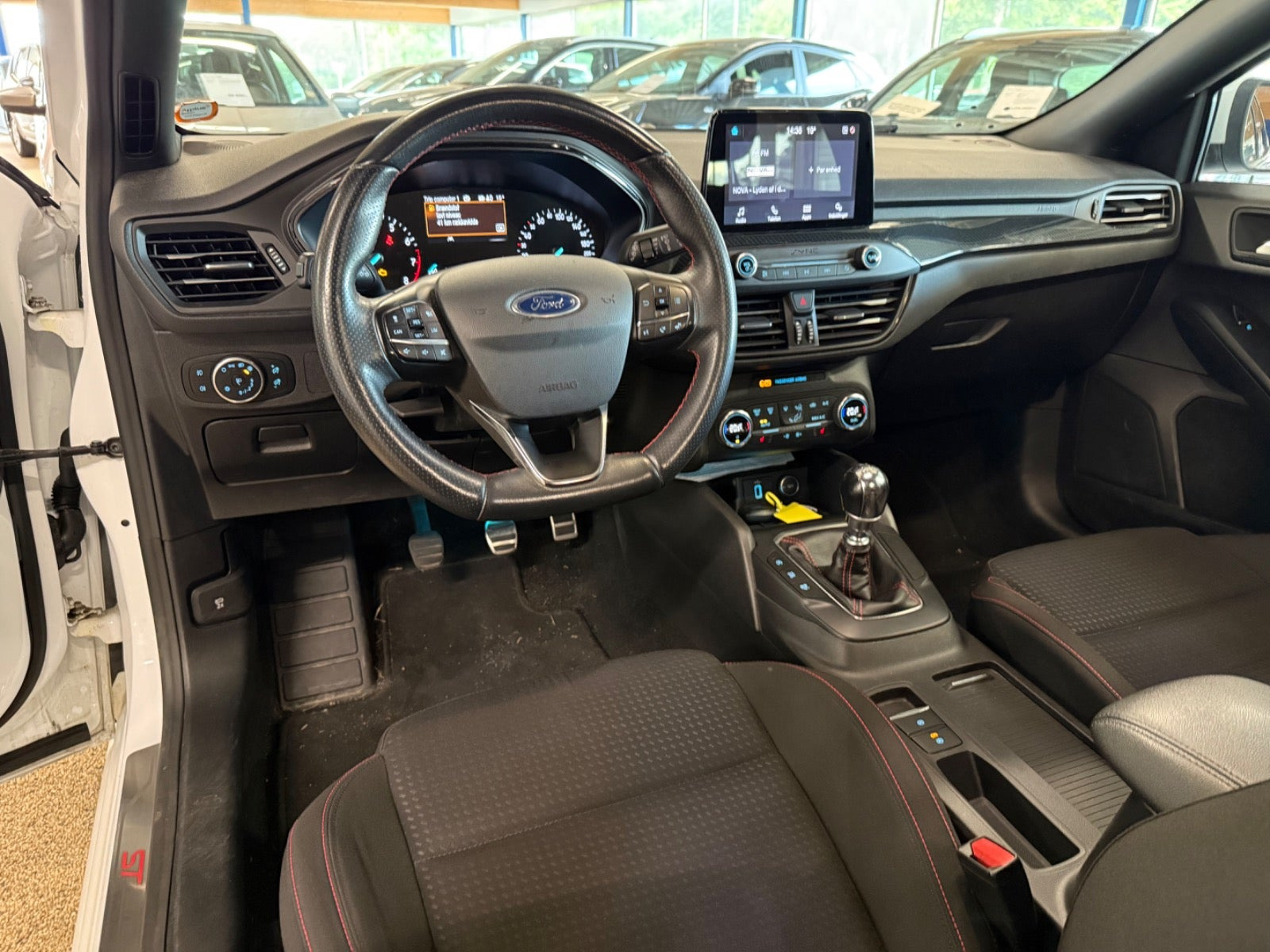 Hvid Ford Focus fra 2019