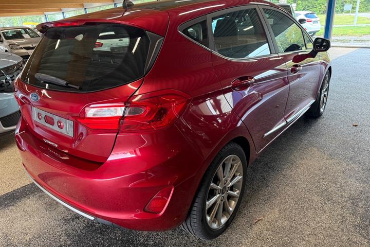 Rød Ford Fiesta fra 2018