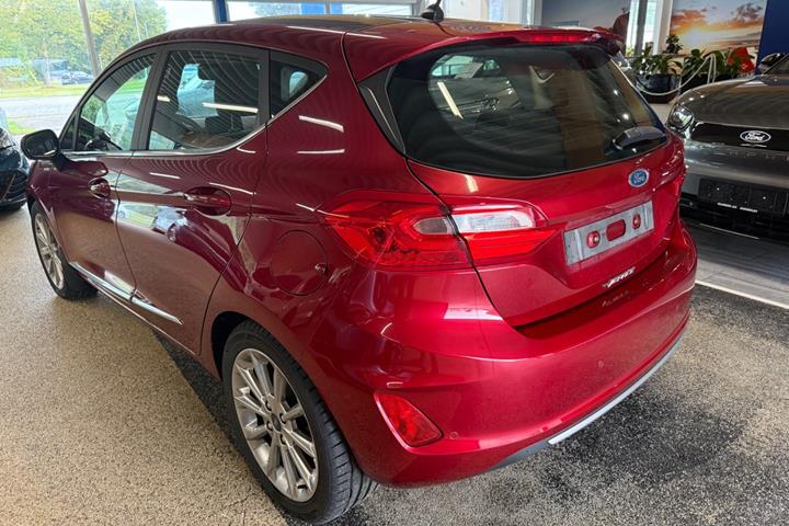 Rød Ford Fiesta fra 2018