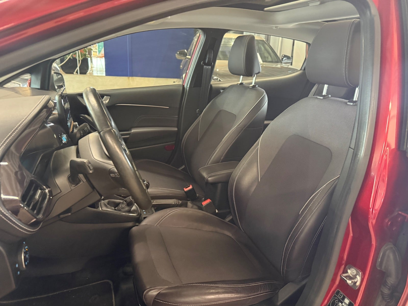 Rød Ford Fiesta fra 2018