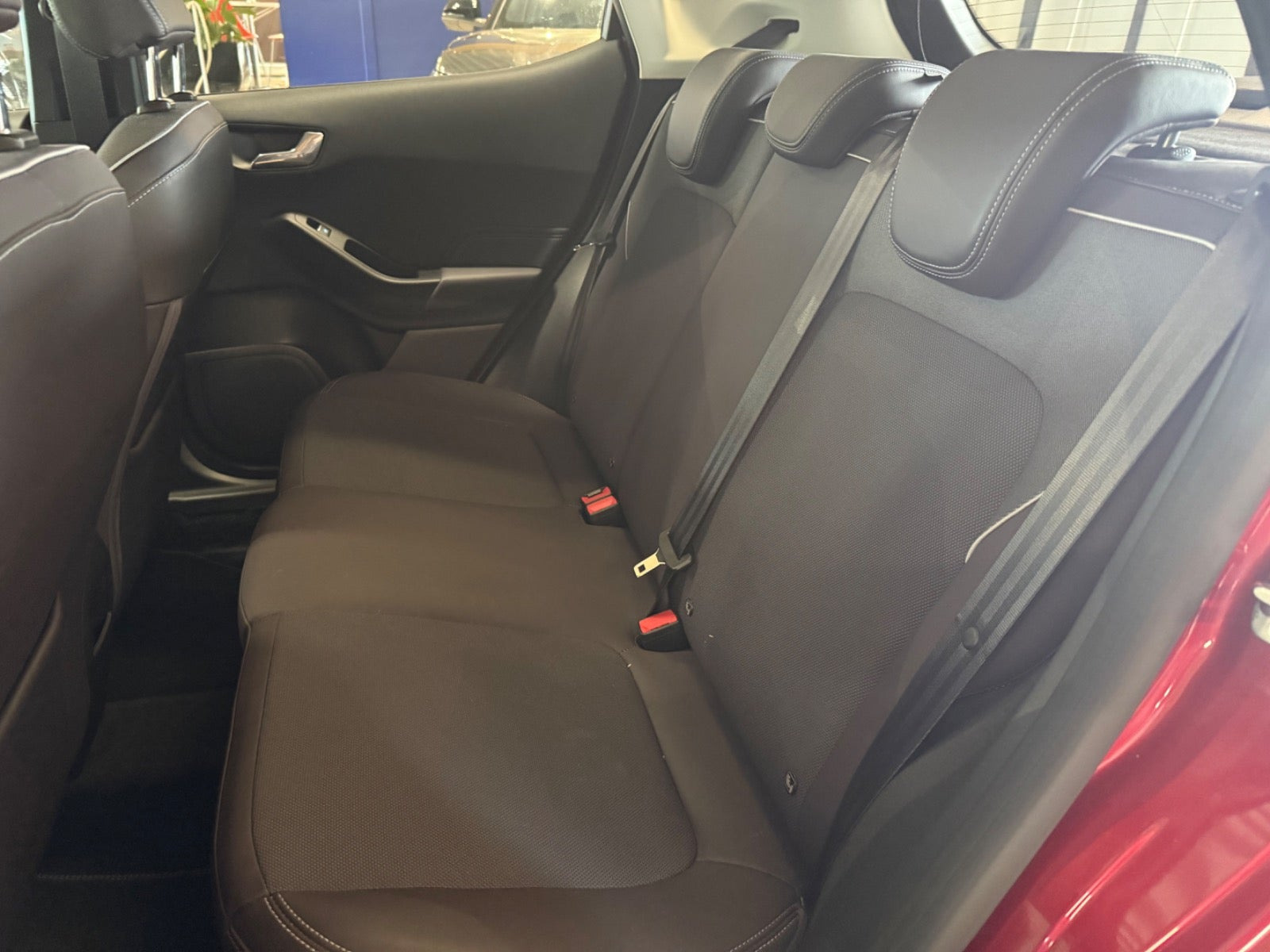 Rød Ford Fiesta fra 2018