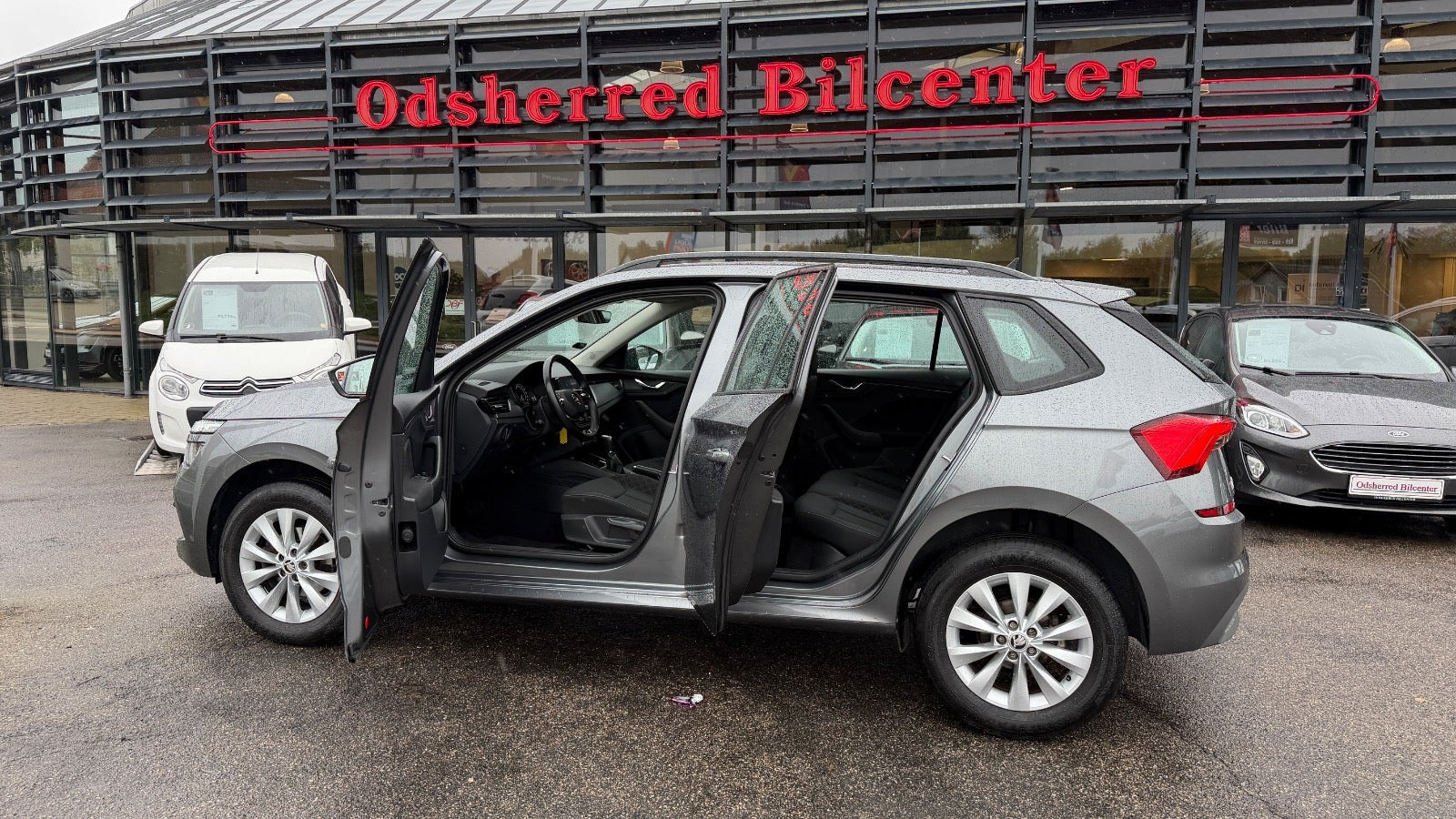 Grå Skoda Kamiq fra 2022
