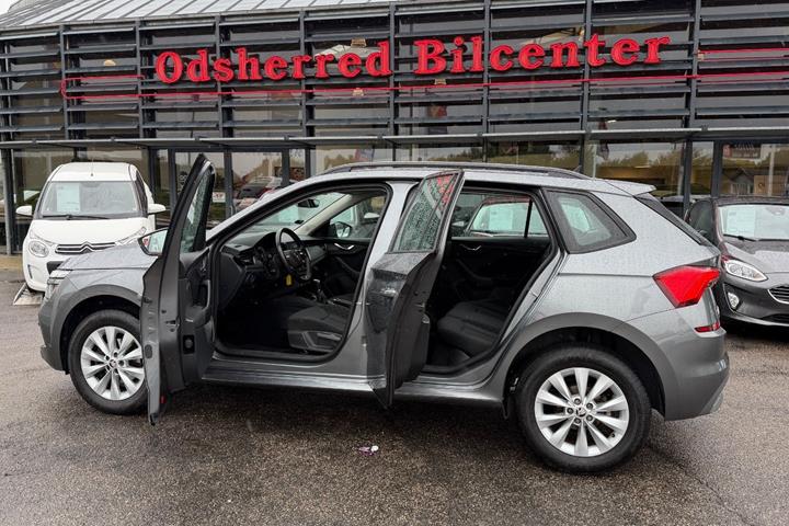 Grå Skoda Kamiq fra 2022