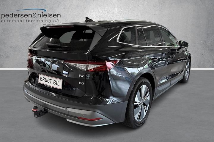 Sort Skoda Enyaq fra 2023