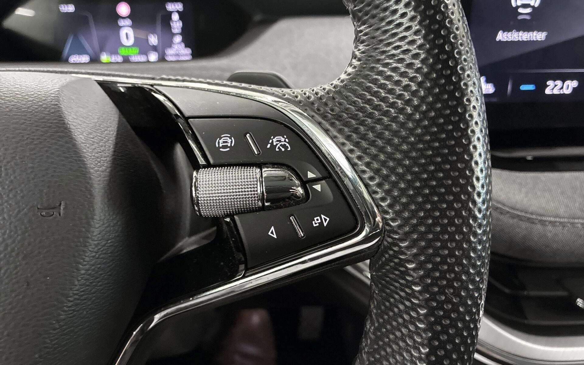 Sort Skoda Enyaq fra 2023