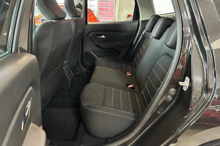 Sort Dacia Duster fra 2021