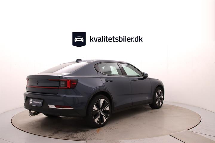 Blå Polestar 2 fra 2023