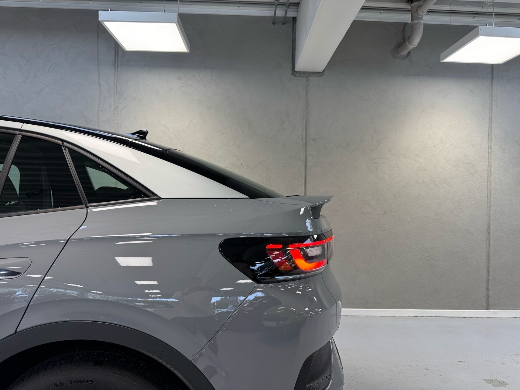 Grå VW ID.5 fra 2024