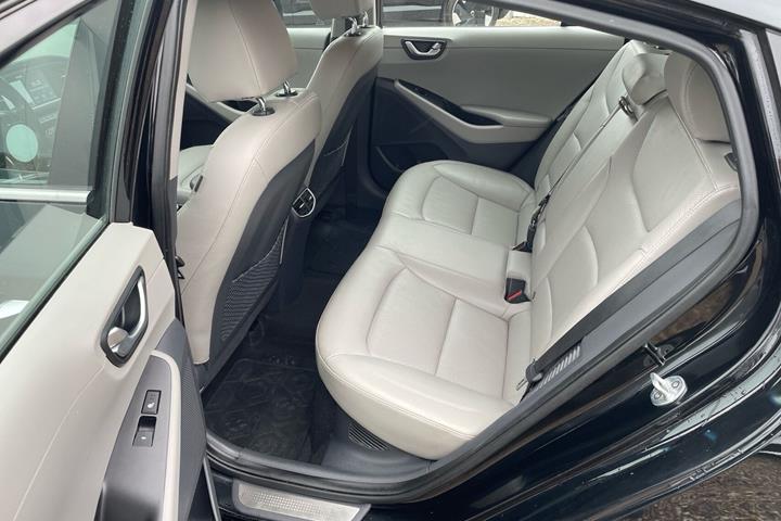 Sort Hyundai Ioniq fra 2019