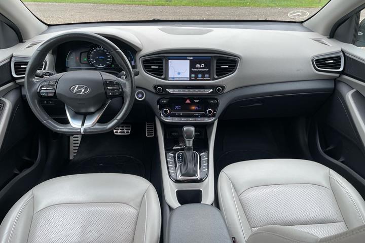 Sort Hyundai Ioniq fra 2019