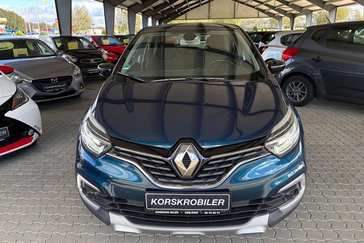 Blå Renault Captur fra 2018