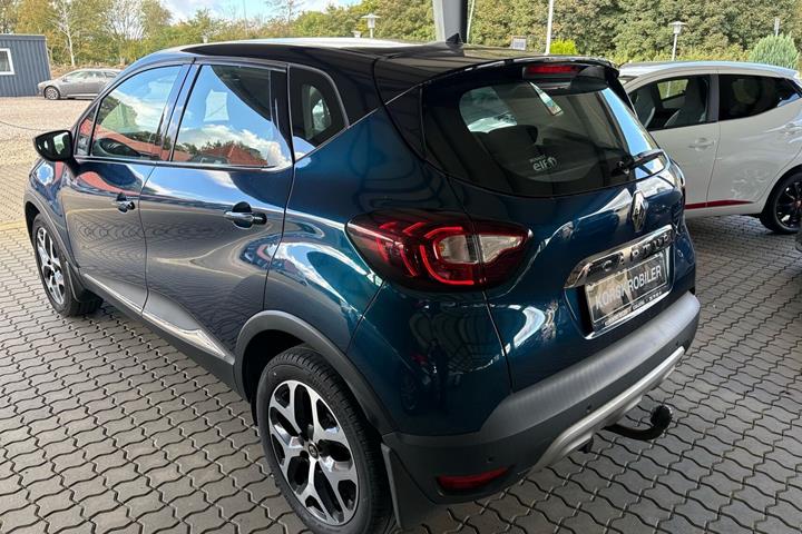 Blå Renault Captur fra 2018