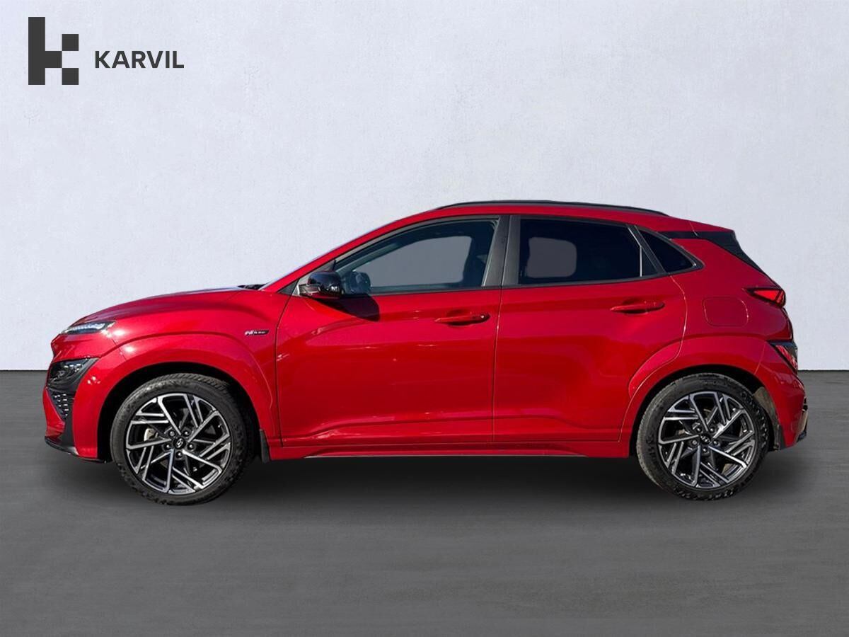 Rød Hyundai Kona fra 2022
