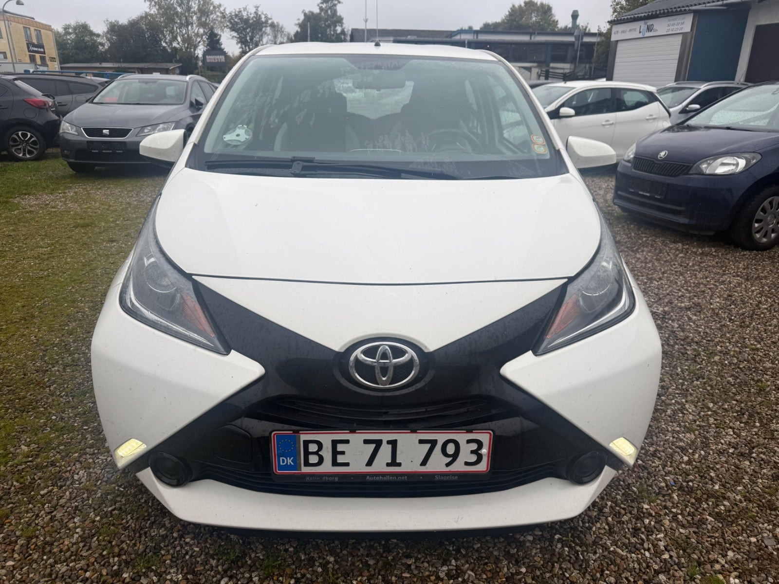 Hvid Toyota Aygo fra 2015