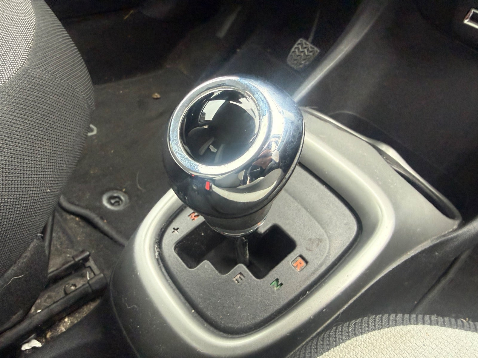 Hvid Toyota Aygo fra 2015