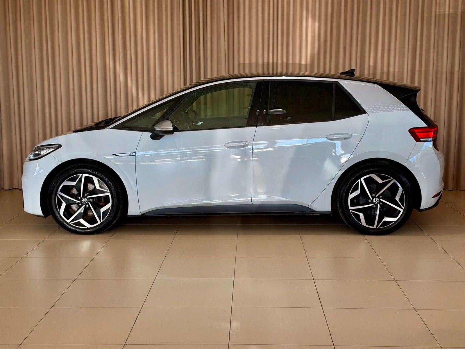 Hvid VW ID.3 fra 2021