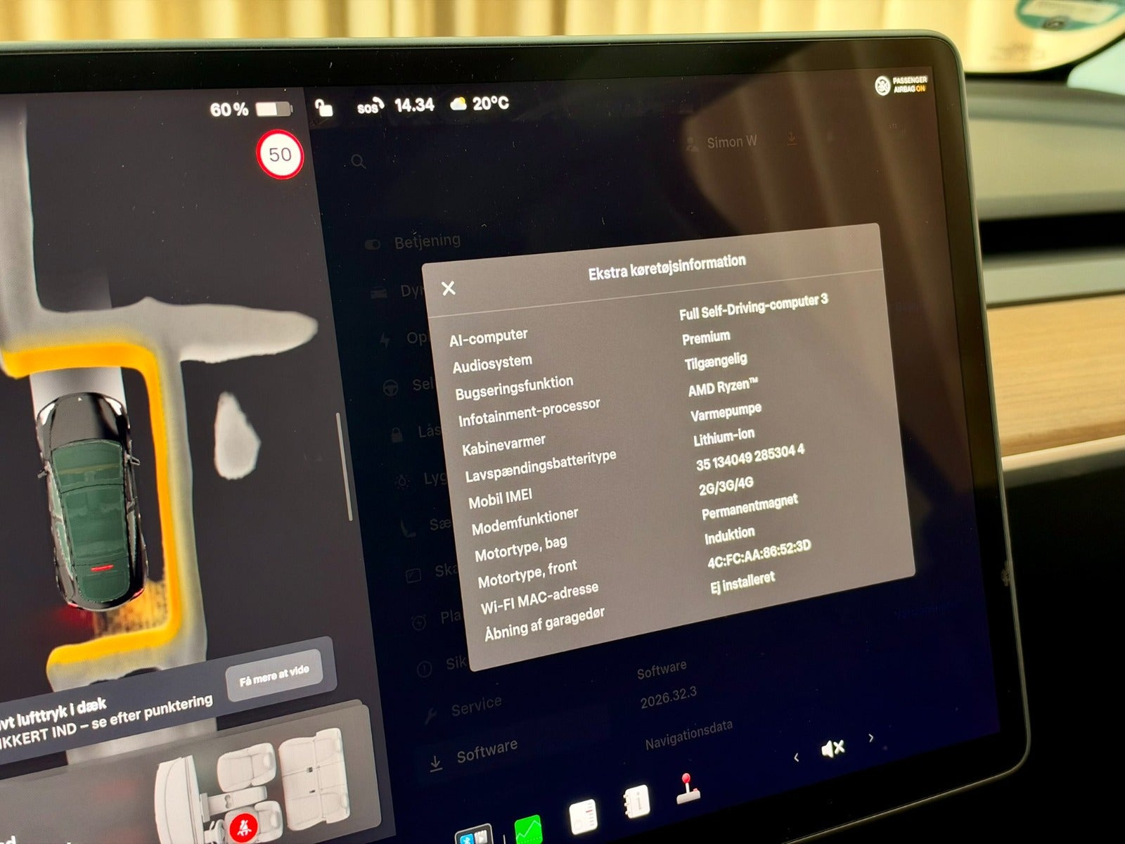 Sort Tesla Model Y fra 2023