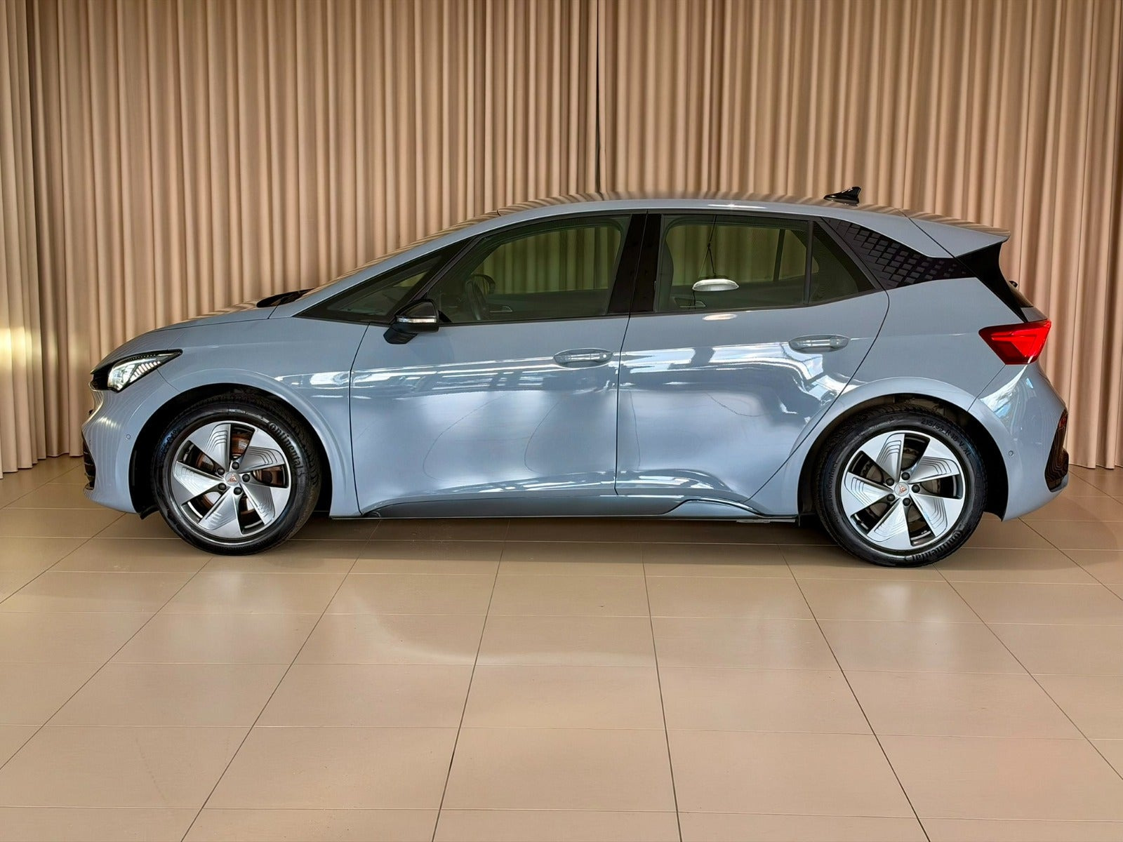 Grå Cupra Born fra 2022