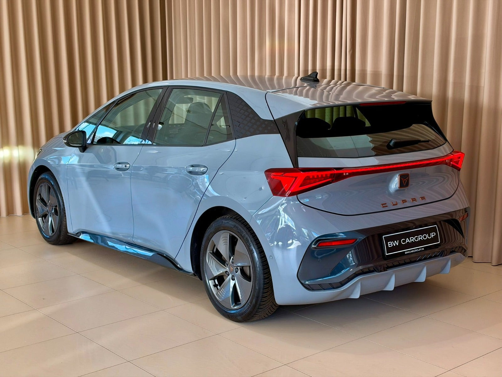 Grå Cupra Born fra 2022