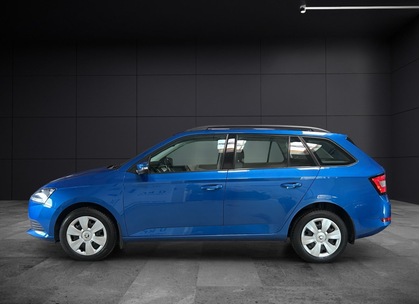 Blå Skoda Fabia fra 2020
